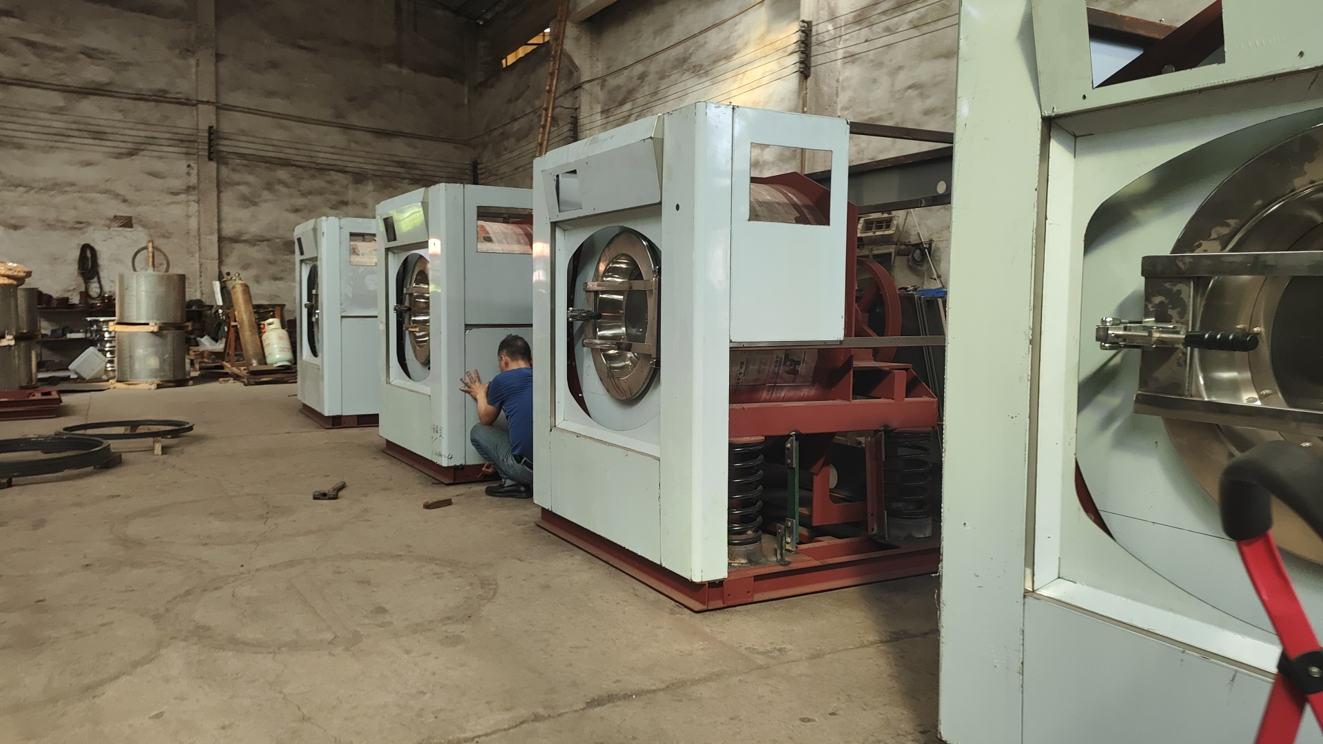 食品加工厂工业用洗衣机如何??？蓝月亮、加多宝等知名企业为何都选珠江洗涤？